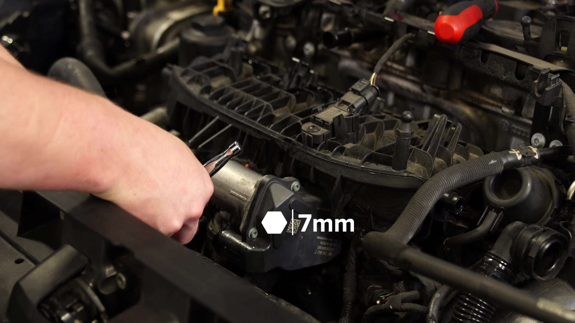 14-vw-mk7-manifold-removal-throttle-body