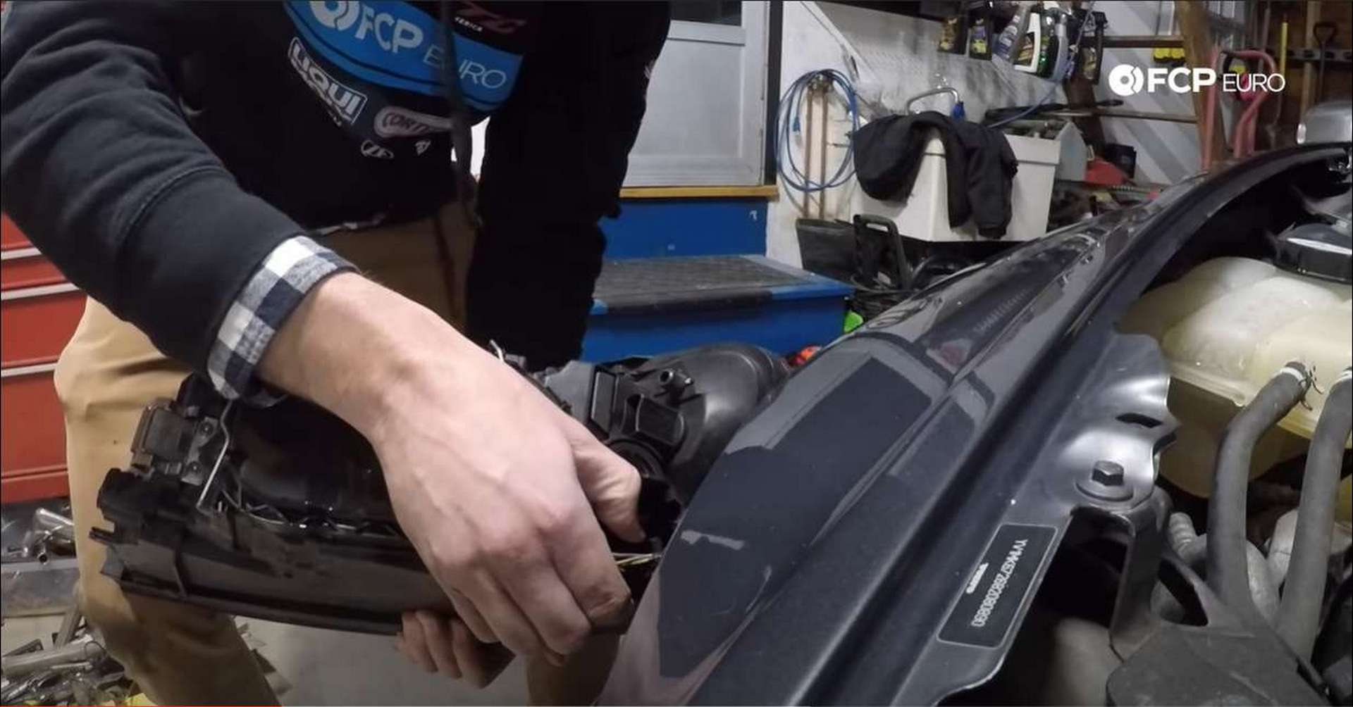 Volvo Headlight Replacement harness plug