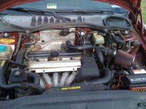 Volvo 850 Engine Bay