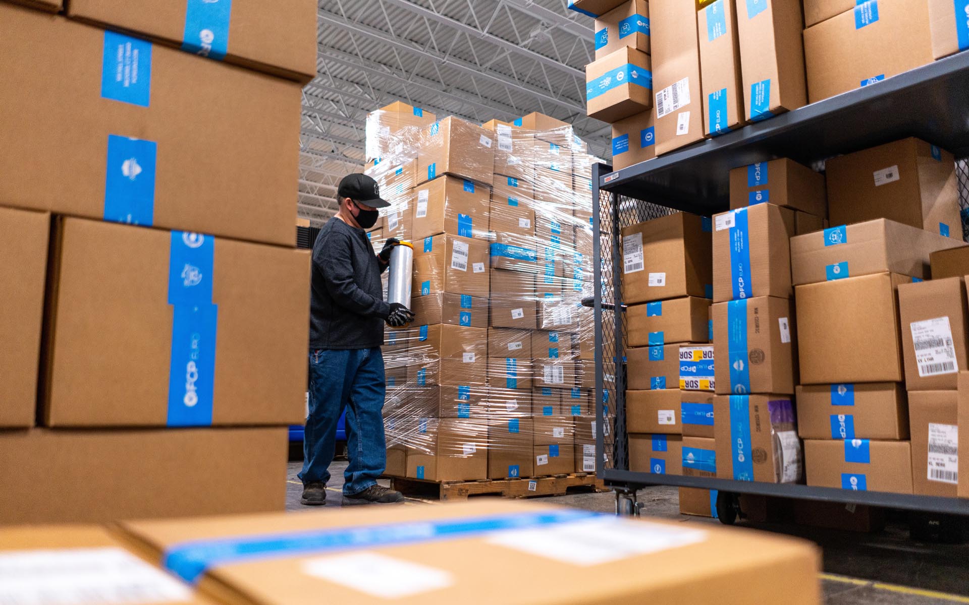 fcpeuro-paw-fedex-packages
