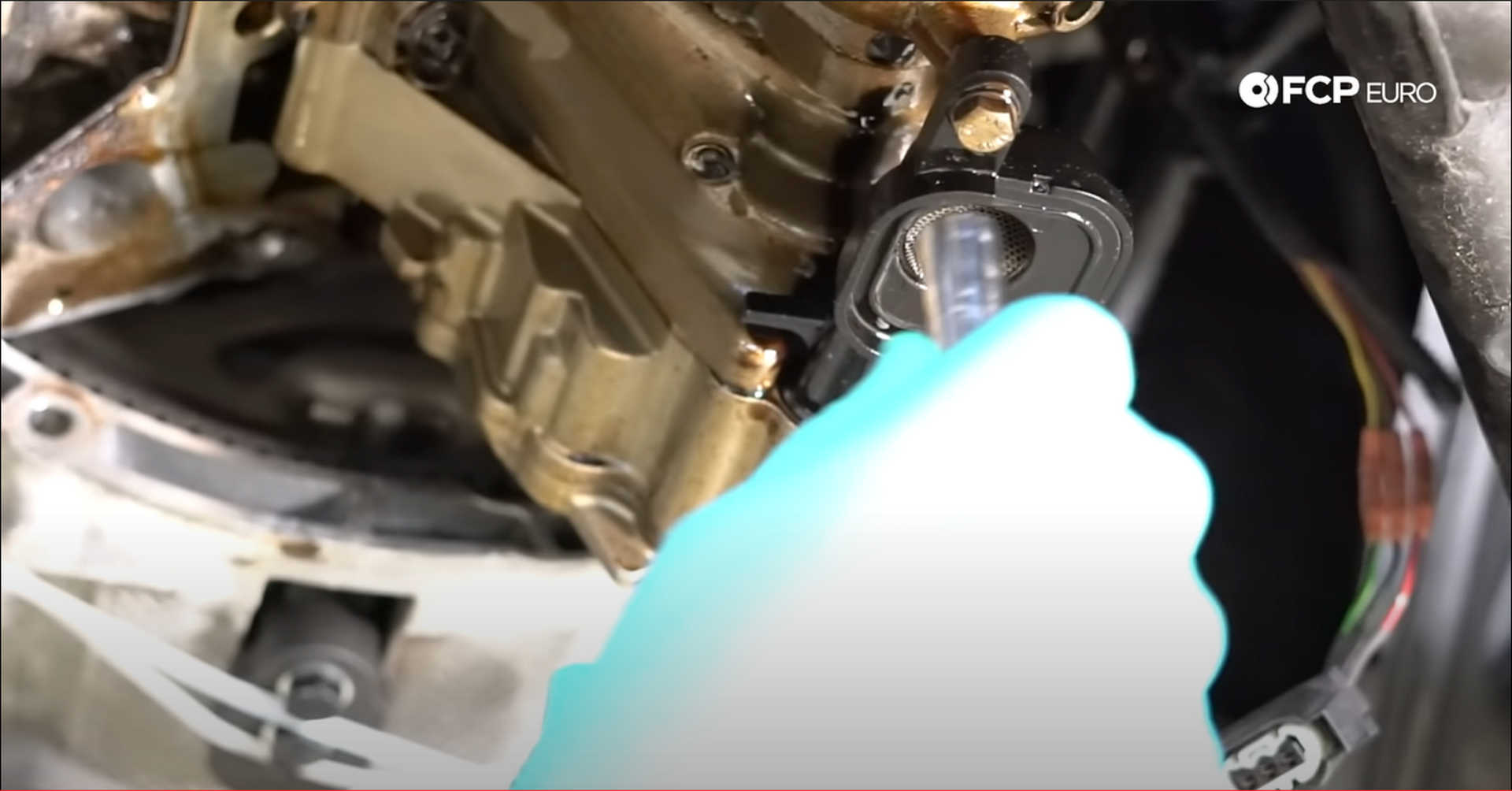 DIY BMW N20 Timing Chain removing the oil pickup bolt