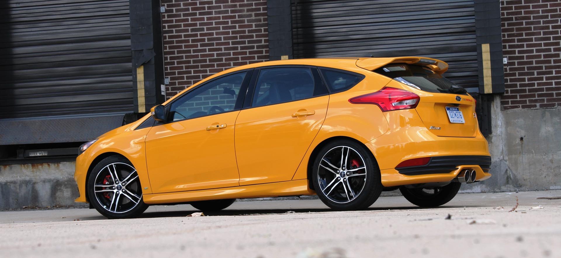 08_Ford Focus ST Mountune Rear Yellow 