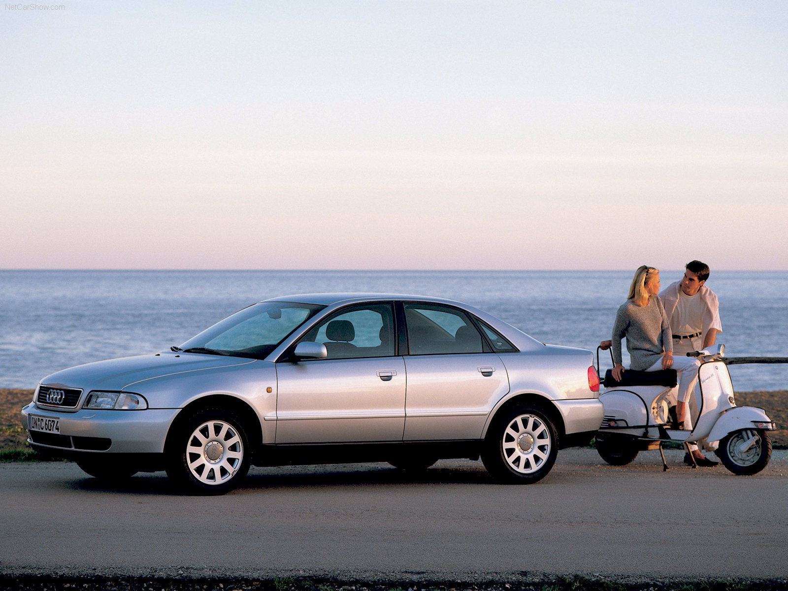 Audi-A4-1998-1600-03.jpg