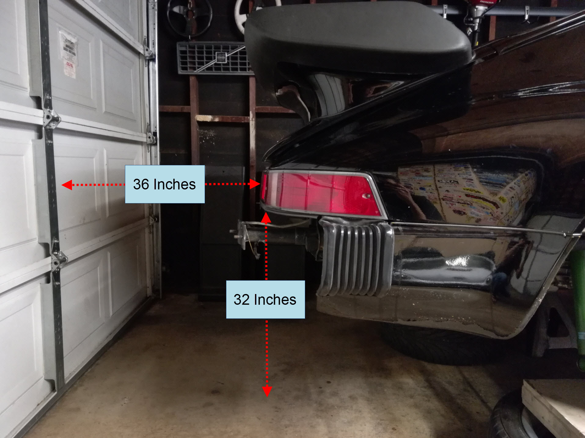 Air-cooled Porsche 911 engine drop minimum clearance.