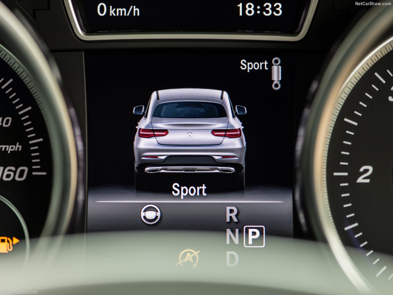 Mercedes-Benz-GLE_Coupe-2016-1280-3b