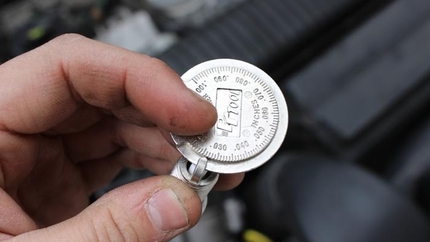 Replacing Spark Plugs on a T5 P1 Volvo