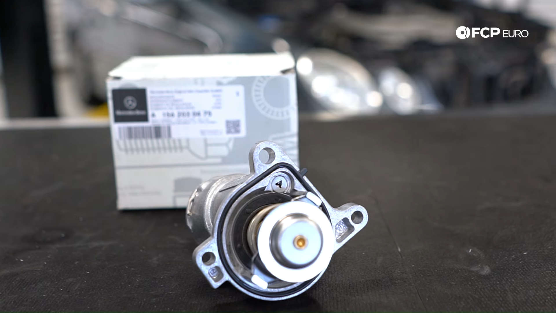 mercedes-m156-thermostat-closeup