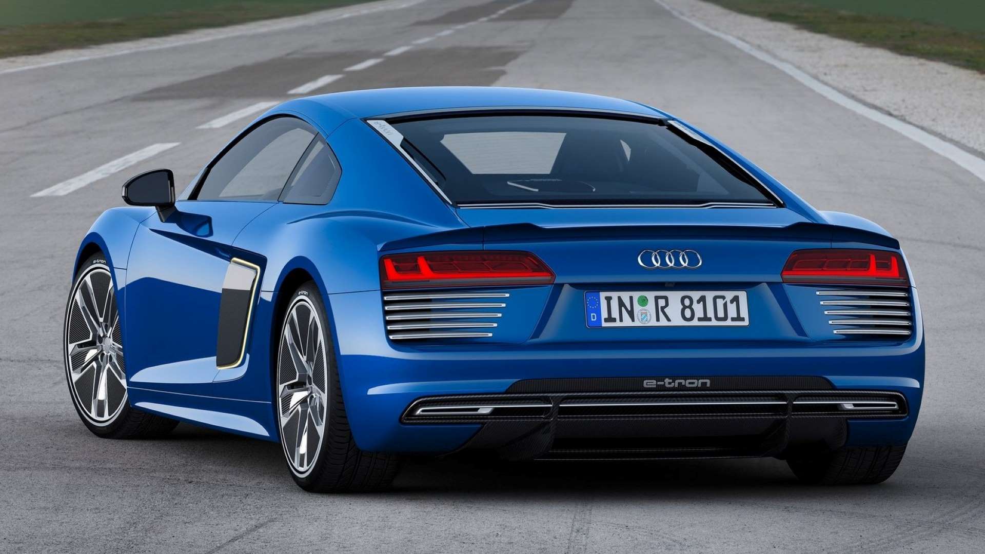 FCPEuro_Overlooked_Audis_Audi-R8_e-tron_Rear