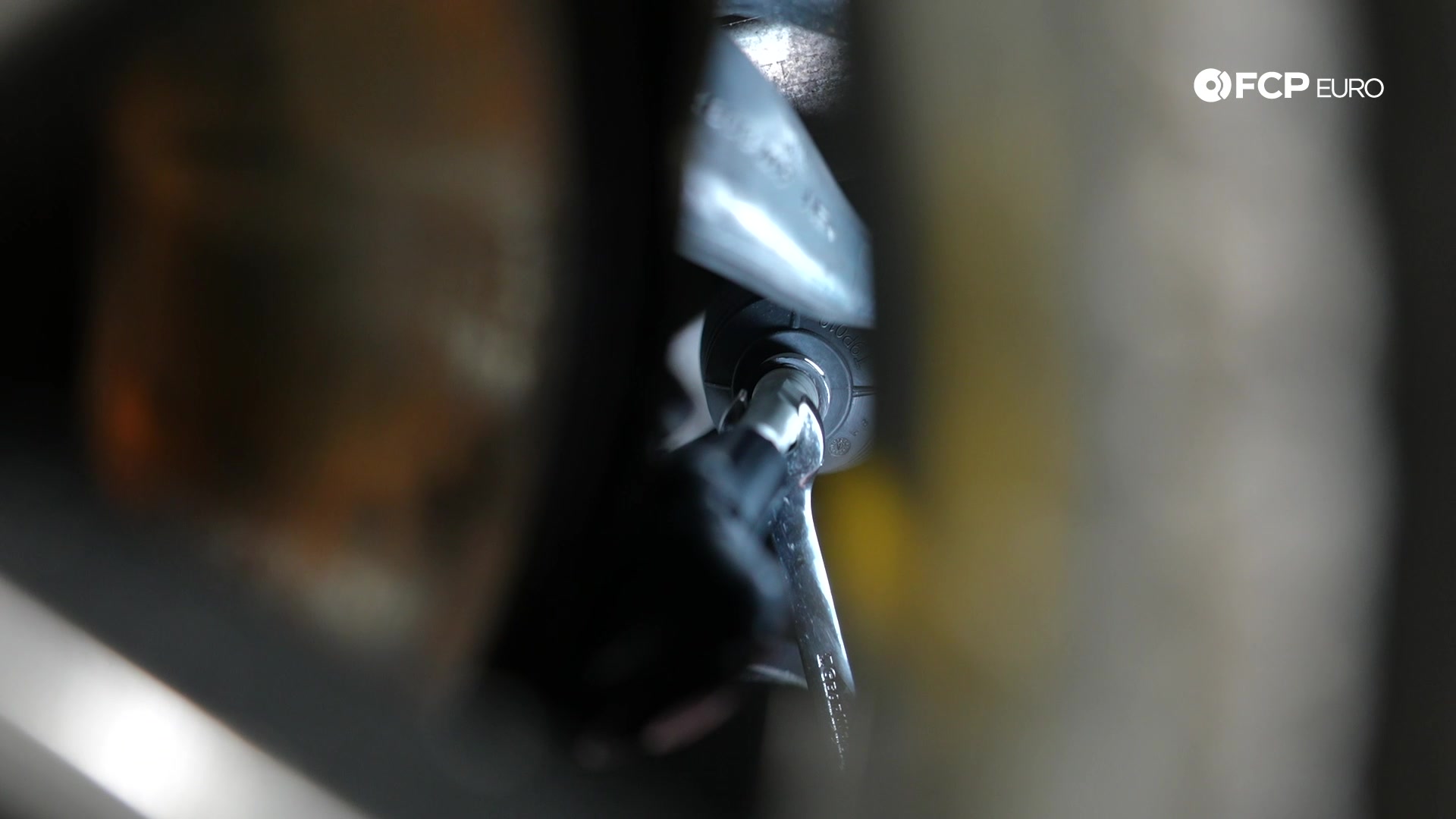 DIY BMW E90 Tie Rod Replacement adjusting the toe