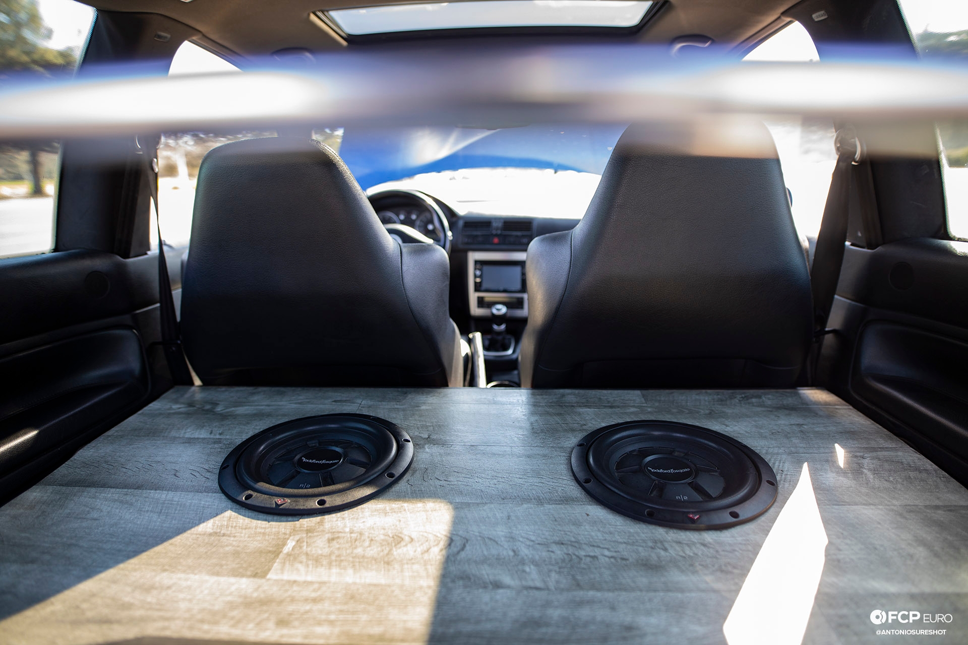 MK4 Volkswagen Golf R32 Deep Blue Pearl Air Ride Interior