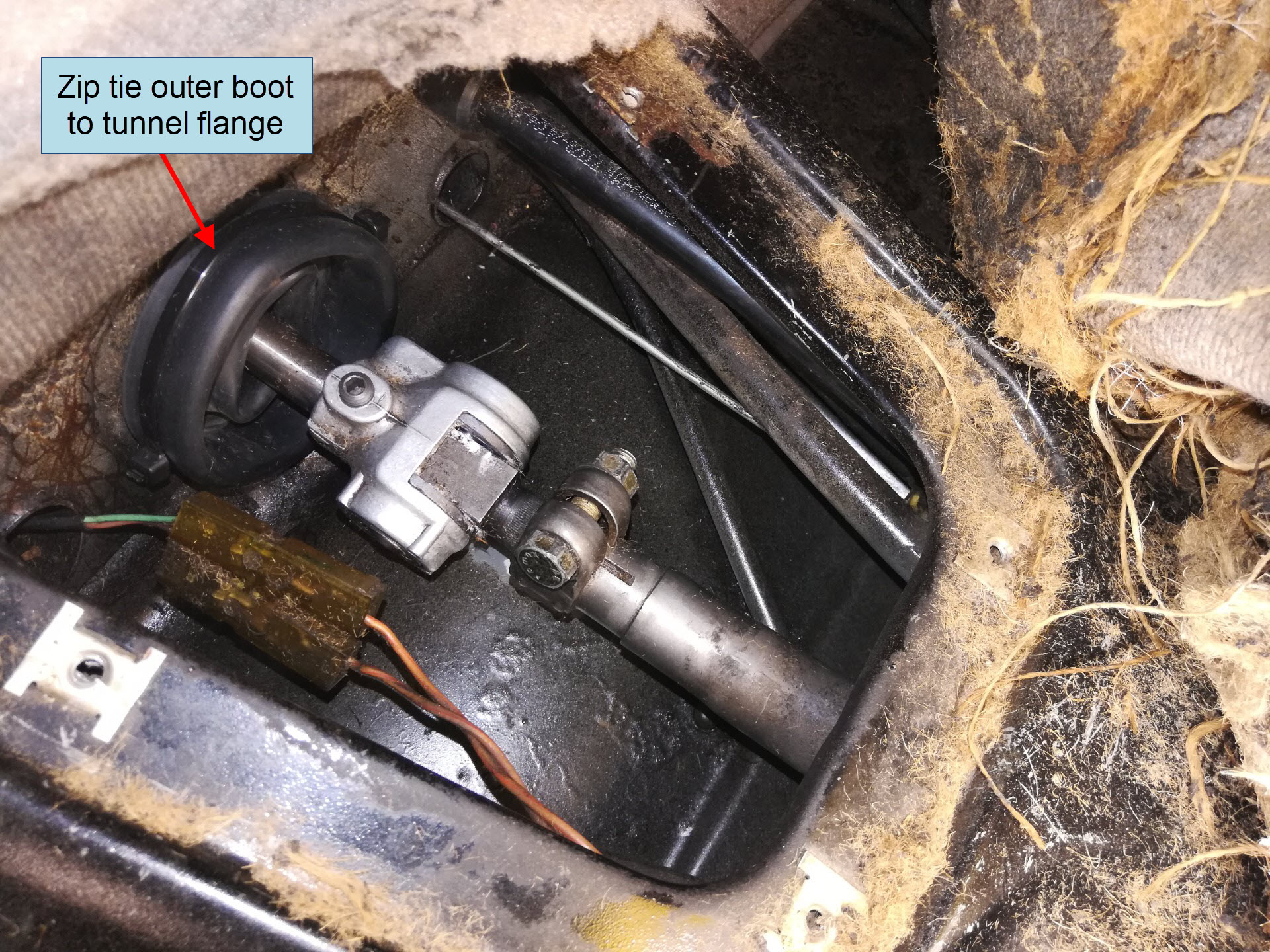 Air-cooled Porsche 911 outer shift coupler boot installation