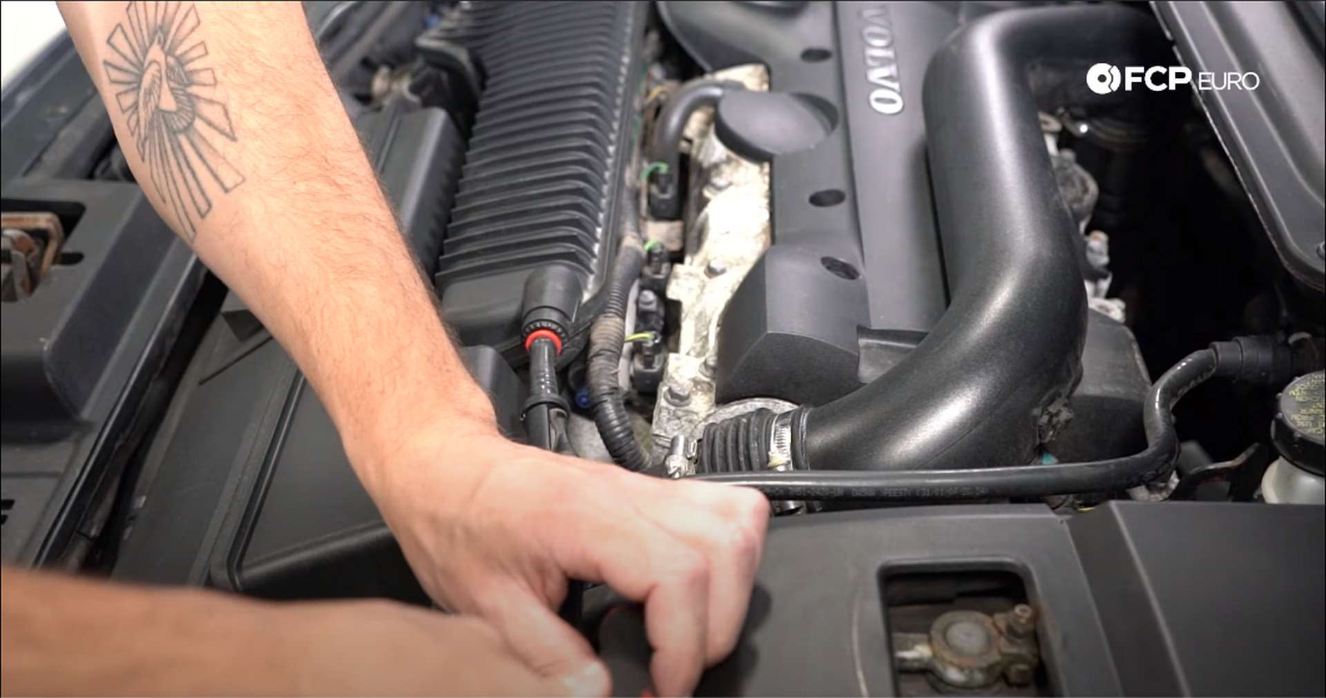 DIY Volvo PCV removing intake clamps