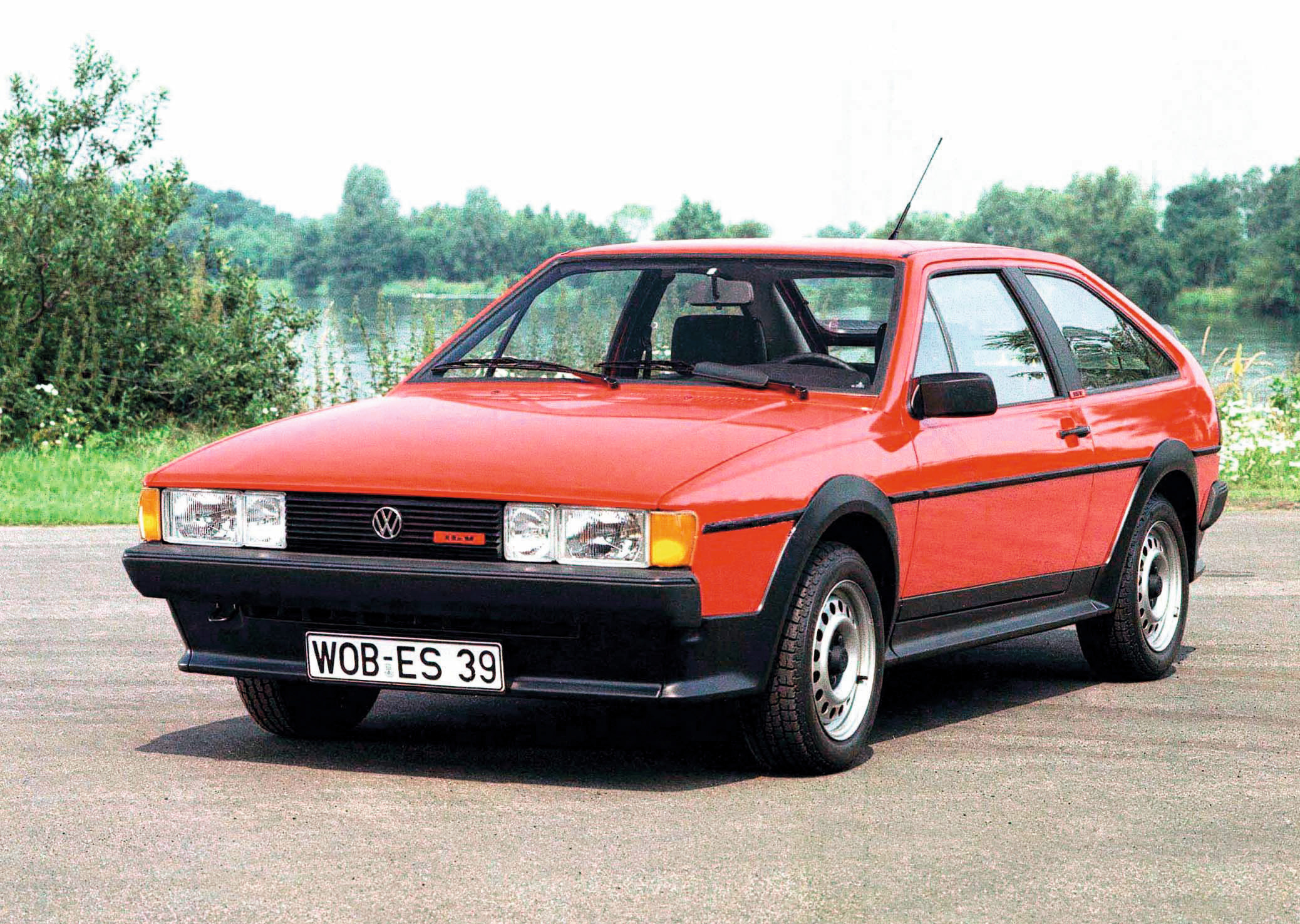 Affordable Vintage Models VW Scirocco front 3-quarter