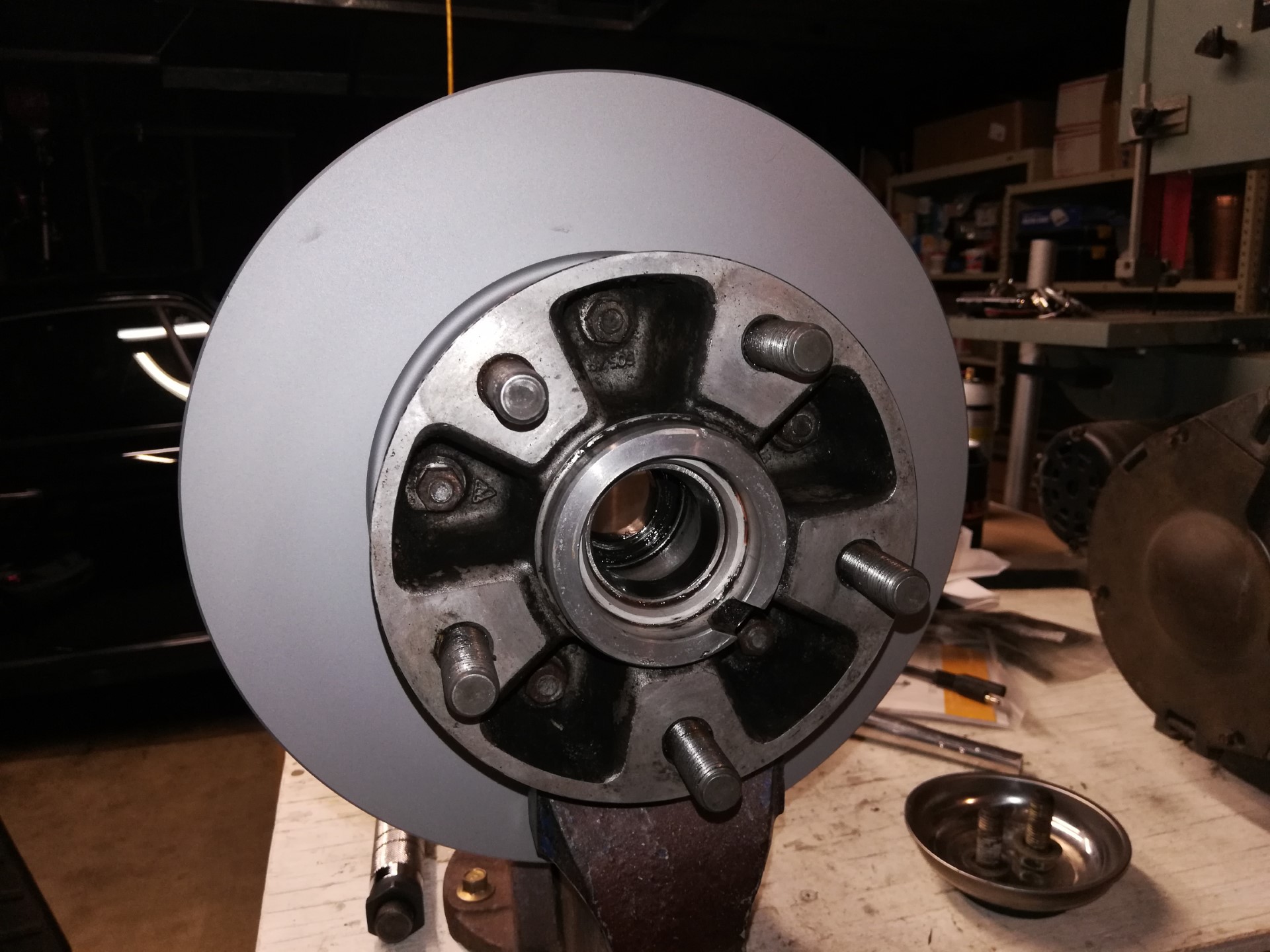 Air-cooled Porsche 911 front rotor replacement