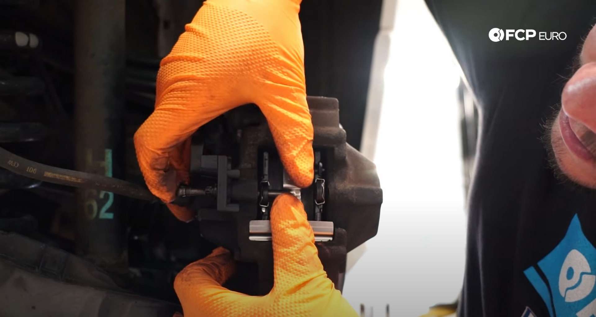 DIY Mercedes-Benz W302 Rear Brake Service fitting the pad alignment pin