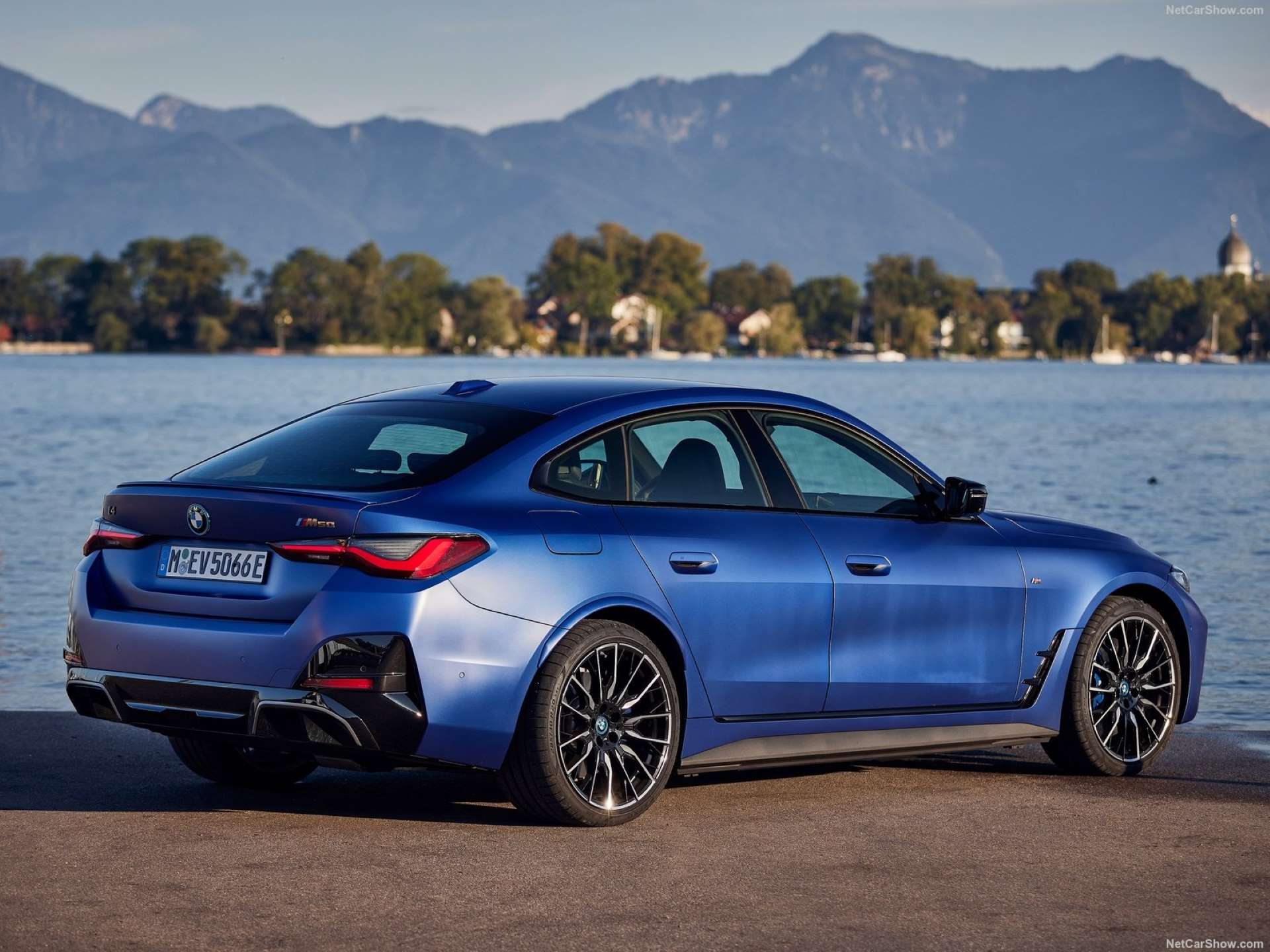 Europe's Top Electric Vehicles BMW-i4-2022-1600-4c