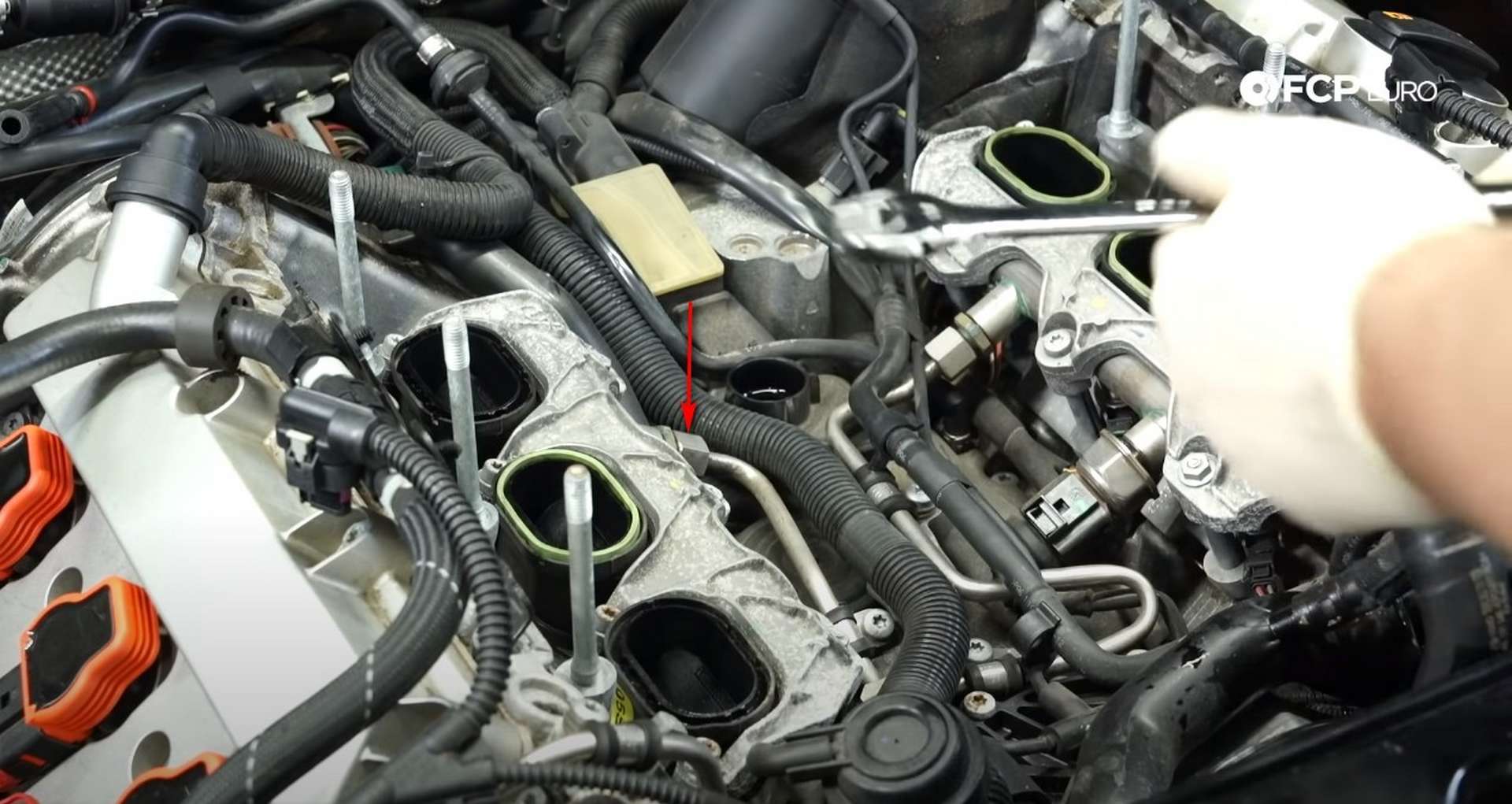 DIY Audi 3.0T PCV/AOS Replacement manifold fuel line connection location