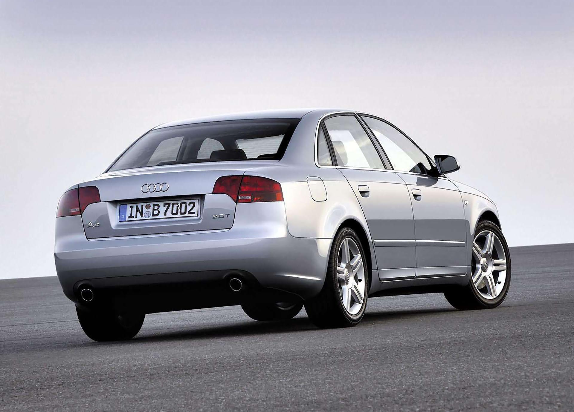14_Audi A4 2.0t B7 Quattro rear