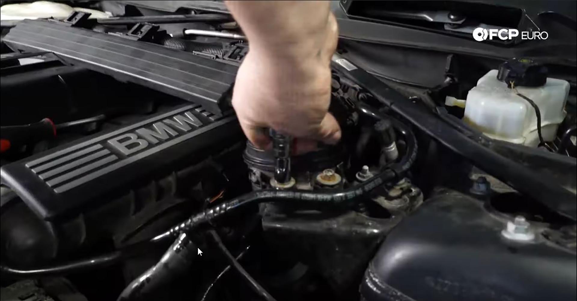 BMW Steering Rack Reservoir loosening nuts