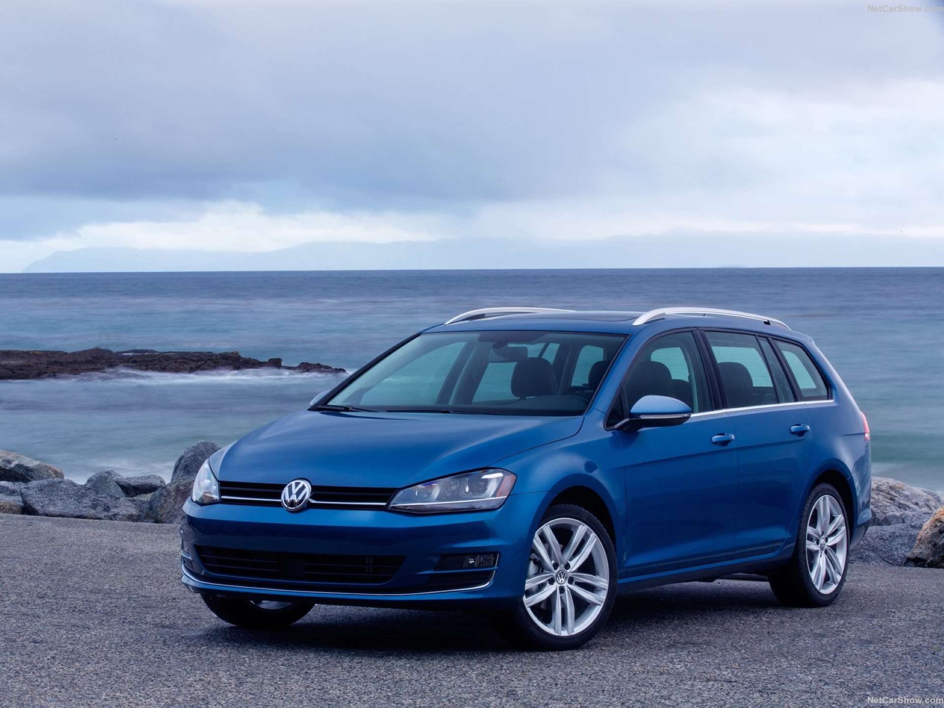 Listicle Best Dadmobiles Volkswagen Alltrack/Sportwagen