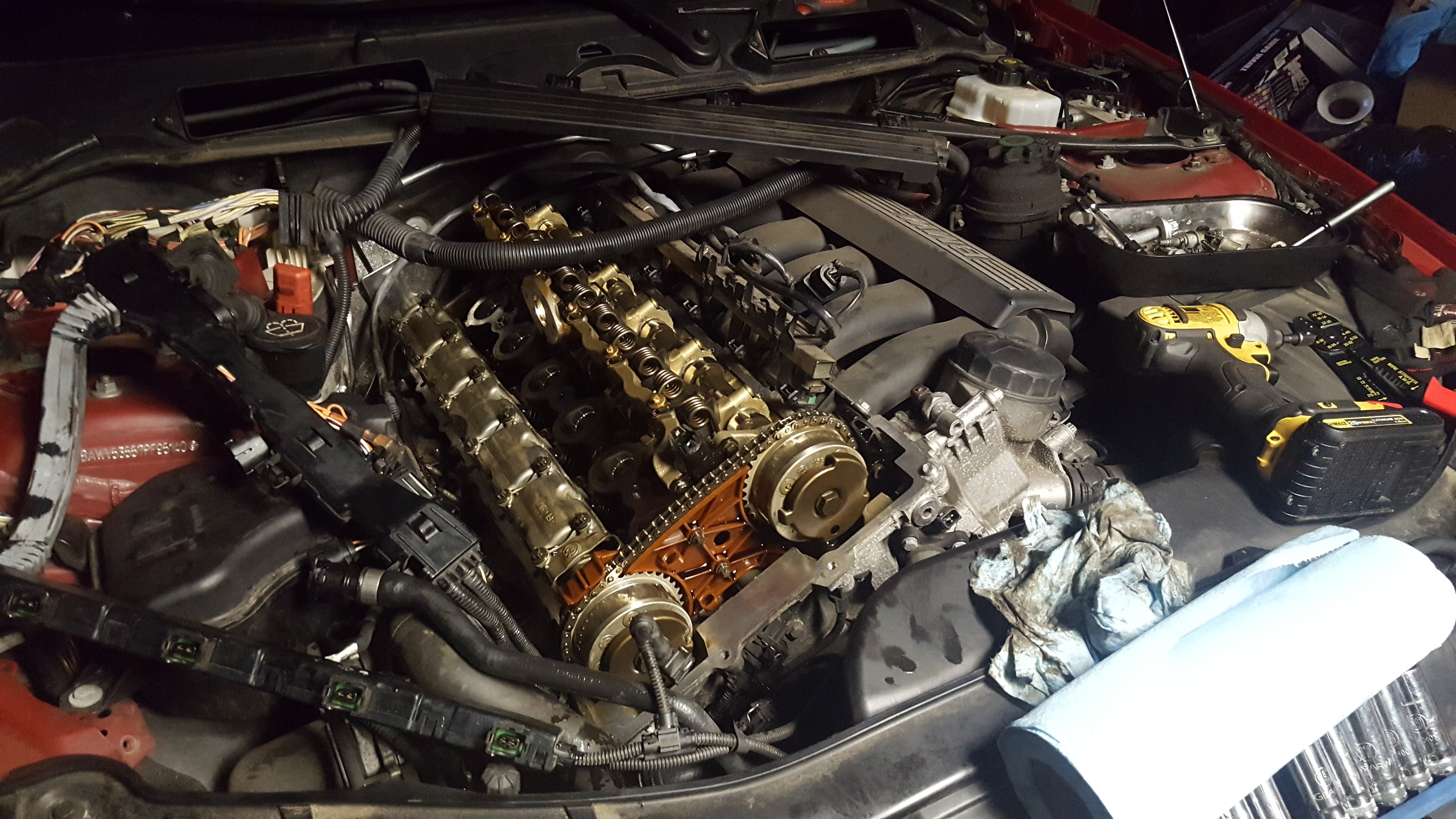bmw-e90-engine-bay