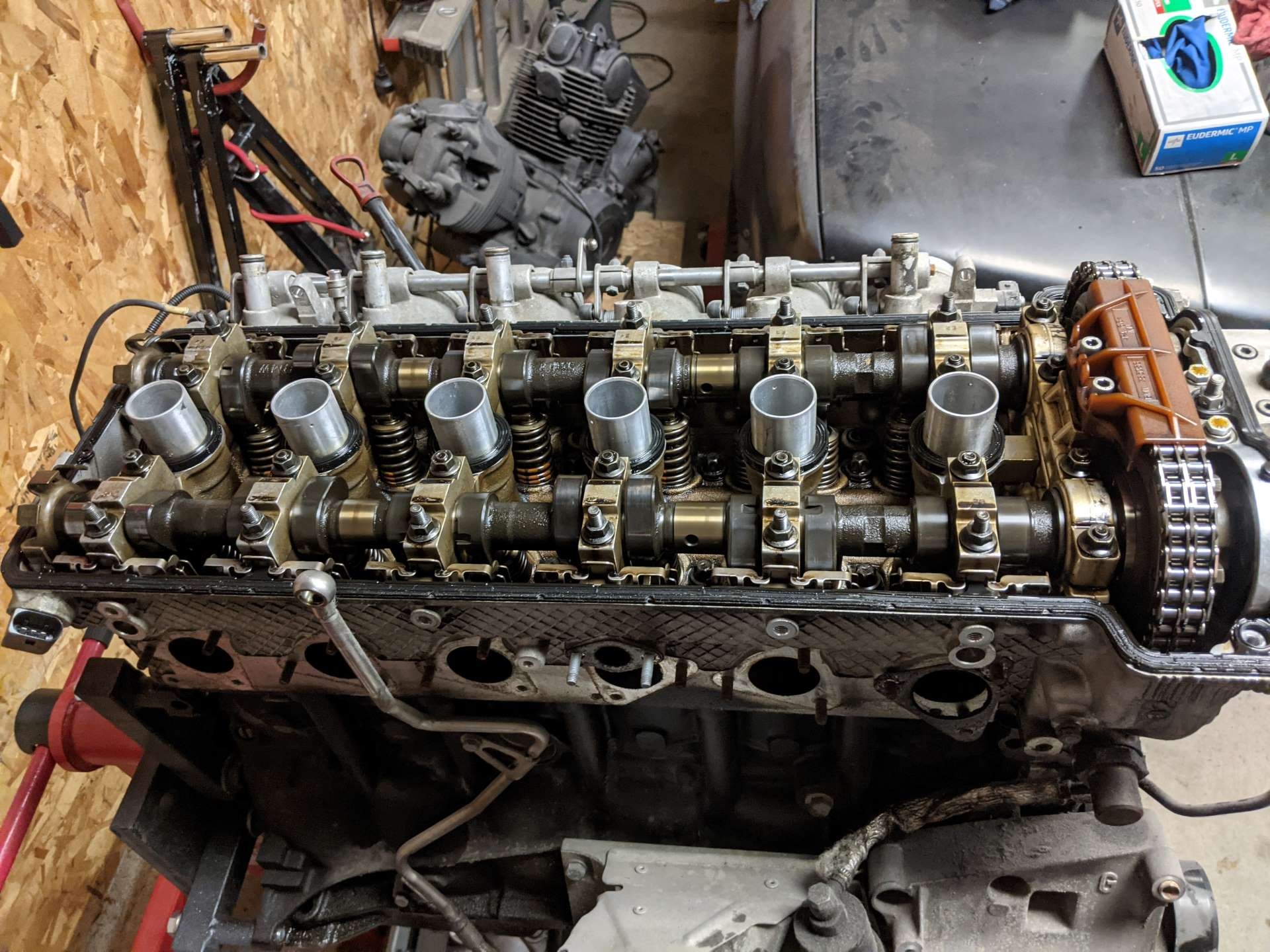 BMW S54 Engine Guide Valvetrain Assembly