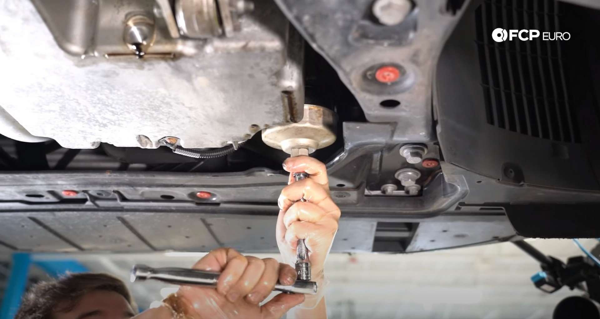 DIY Volvo SPA Oil Change installing the oil filter housing cap