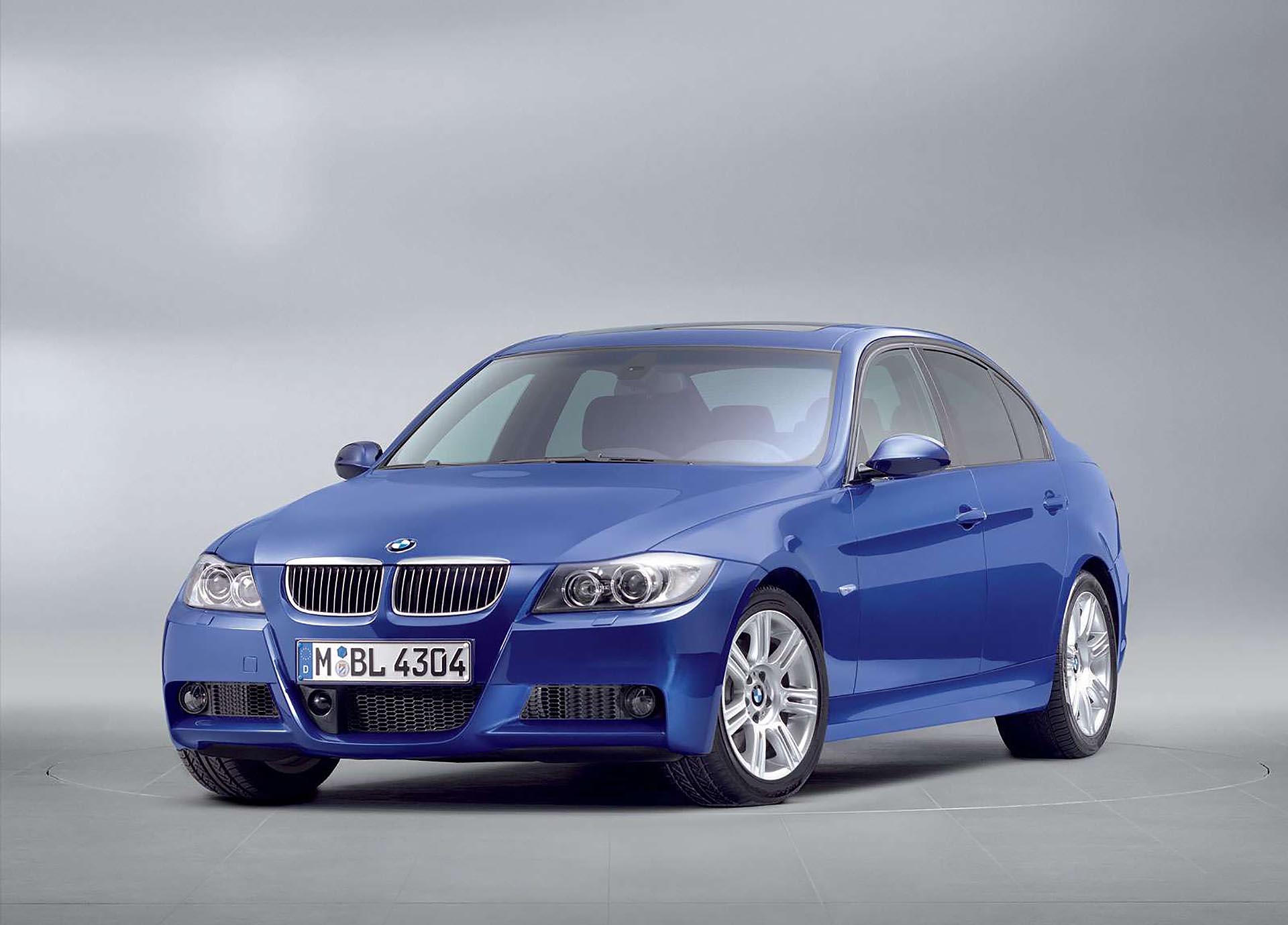 09_BMW E90 330i front