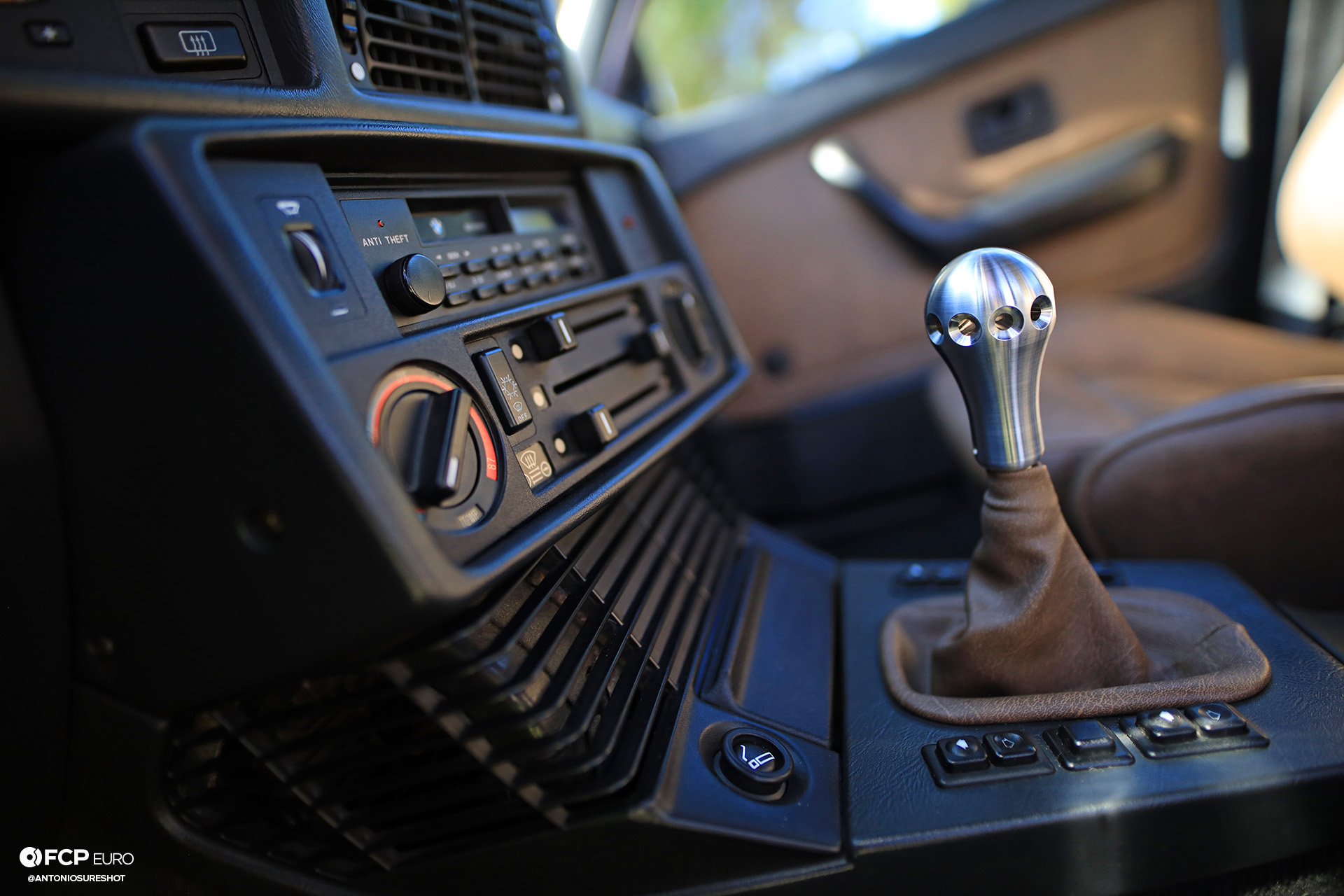 BMW E28 M60B40 V8 Engine Swap 535i Rennstall shift knob