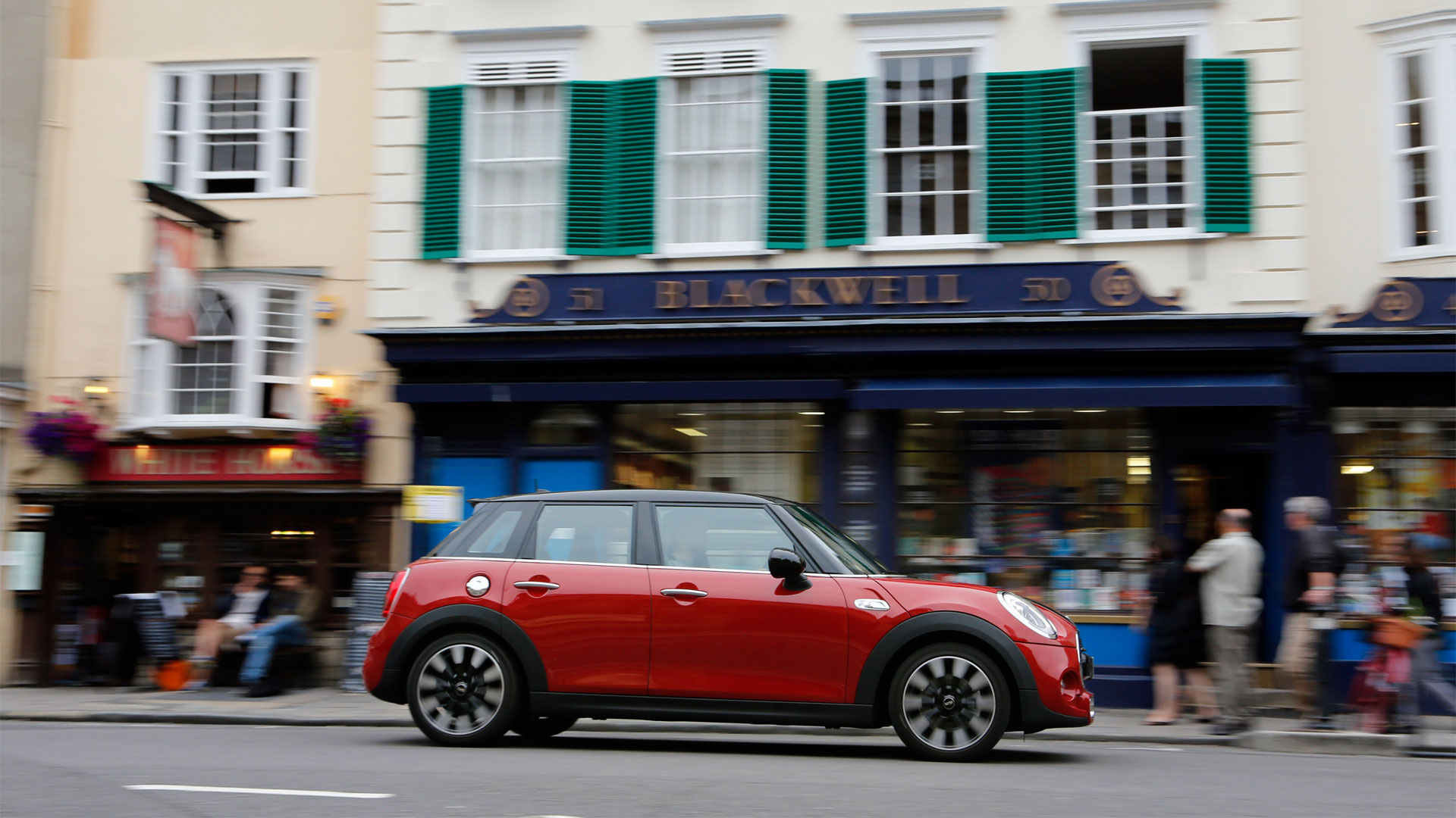 Two-Door VS Four-Door MINI F55
