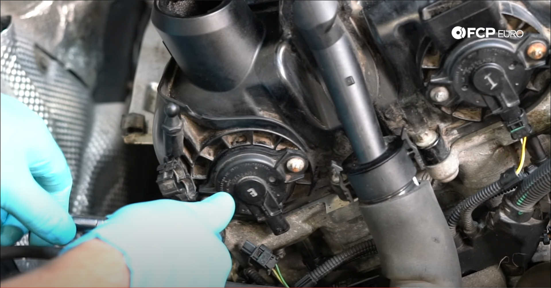 DIY BMW N20 Timing Chain installing camshaft adjuster