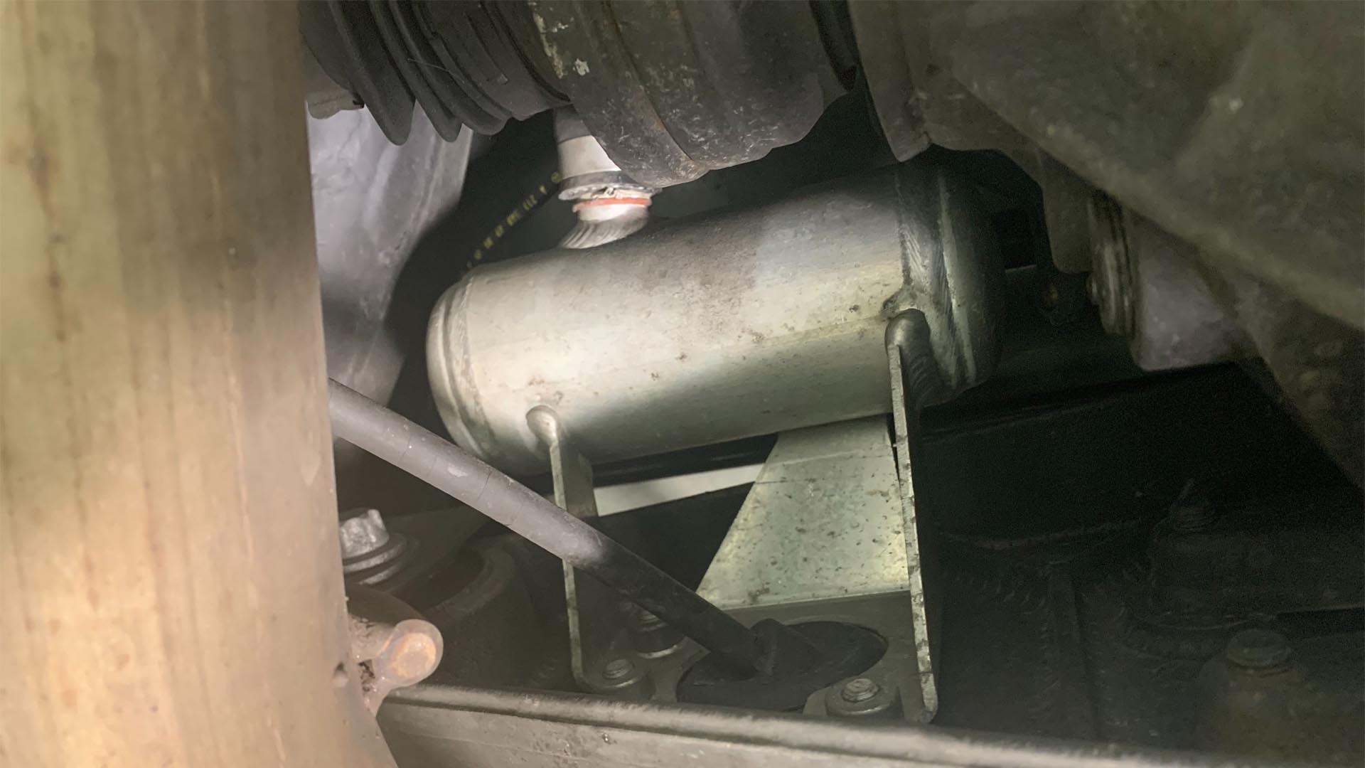 Mercedes-Benz Airmatic Suspension Main Reservoir Tank