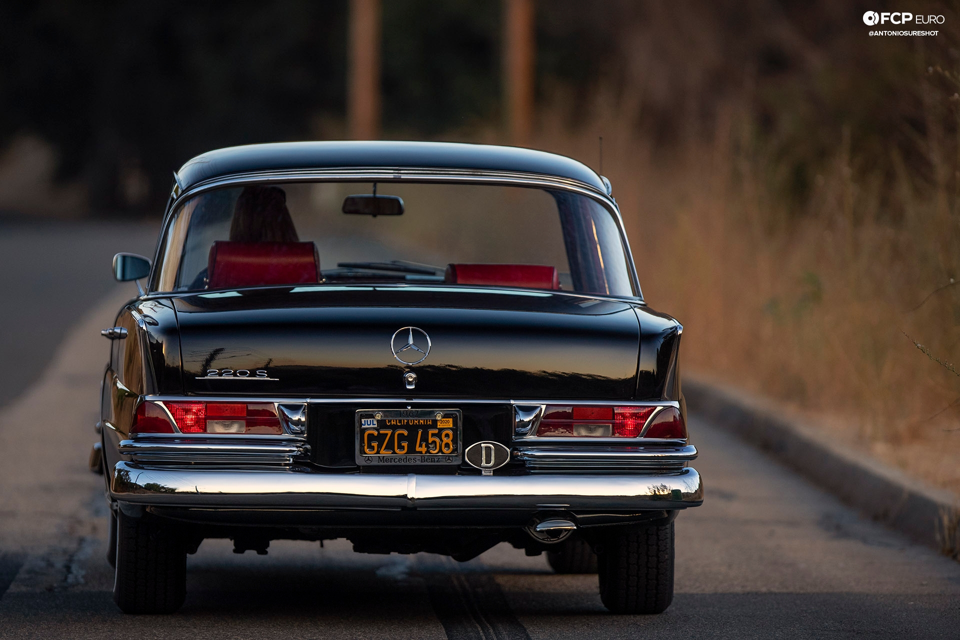 Mercedes Benz 220S Heckflosse Fintail W111 Belinda Benzo 1DX21640