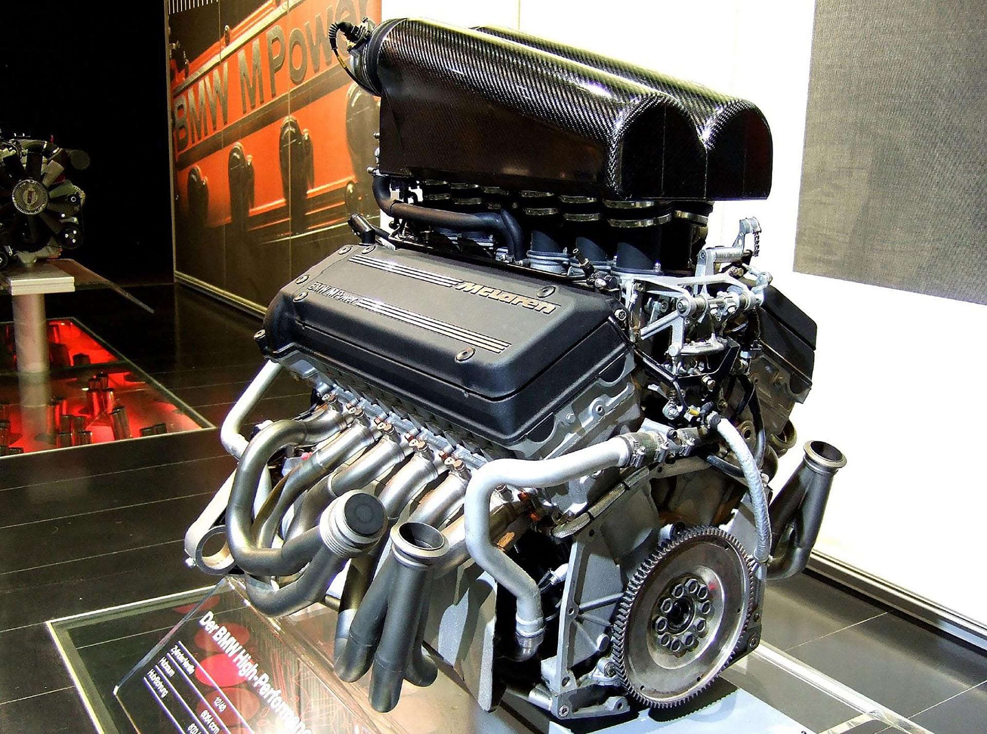 17-20_Mclaren-f1-1996-engine-v12-s70-02