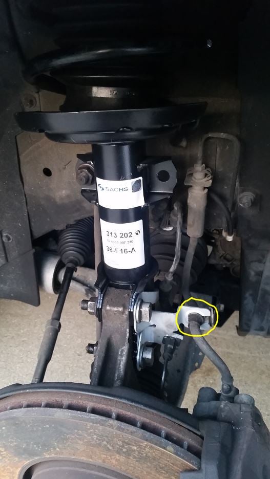 Brake hose clip