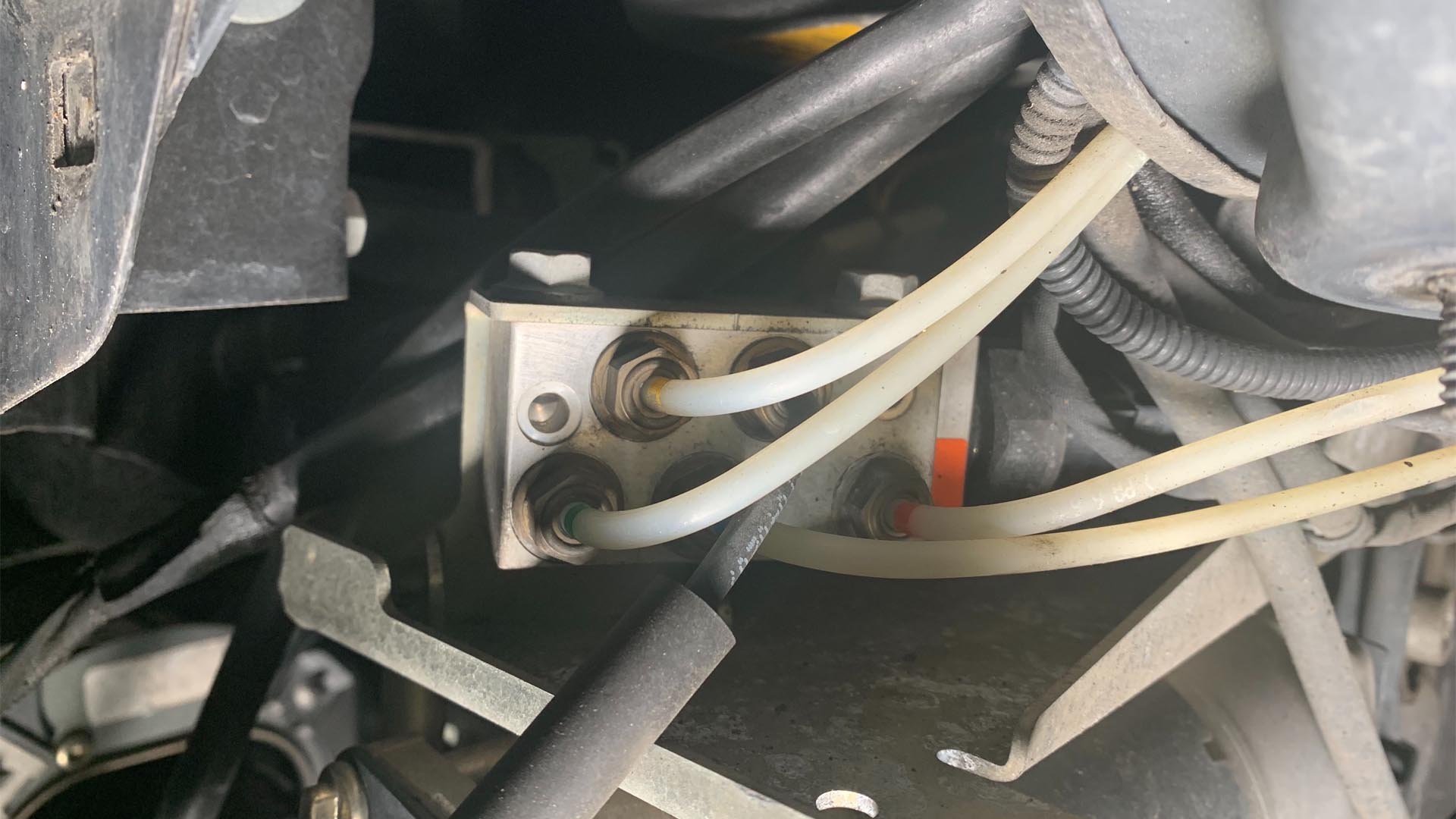Mercedes-Benz Airmatic Suspension Valve Block Assembly