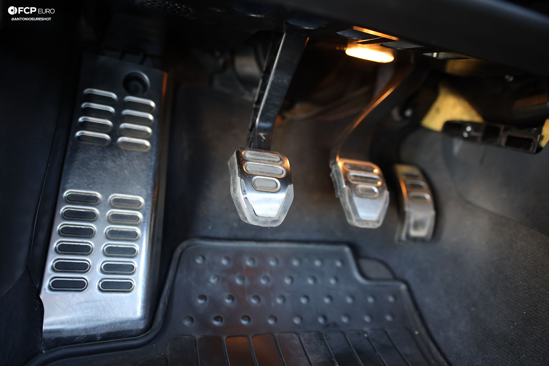 B7 Audi RS4 pedal box