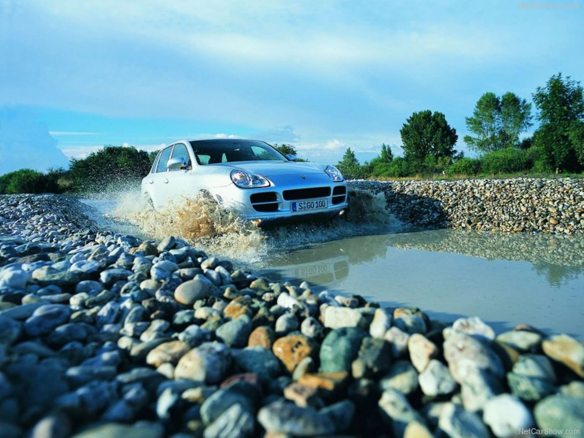 European Tow SUVs Porsche Cayenne S