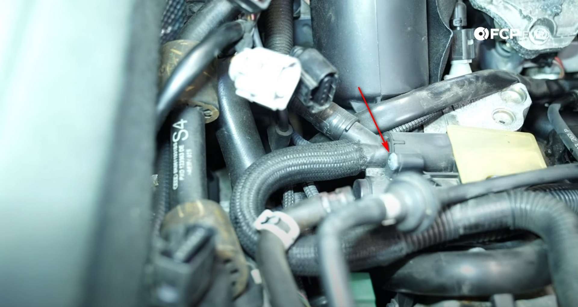 DIY Audi 3.0T PCV/AOS Replacement removing the cylinder head breather line bolt