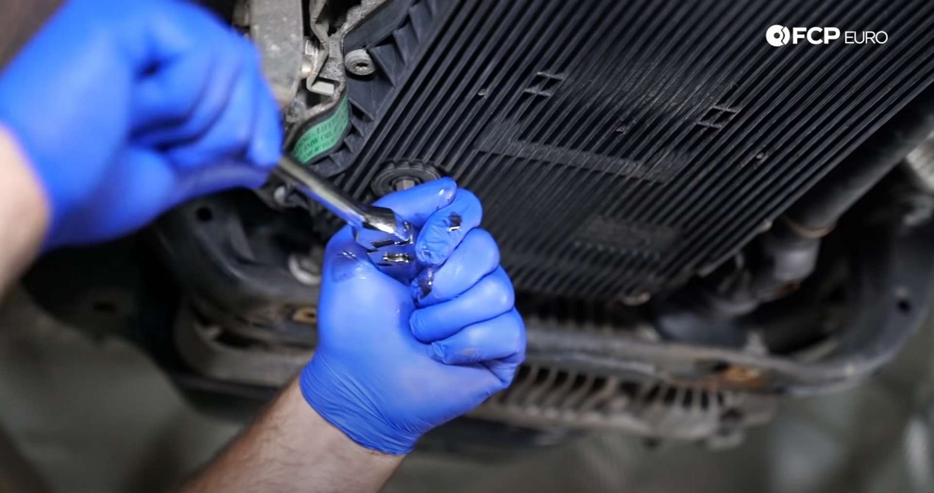 DIY BMW ZF 8HP Oil Change removing the drain plug