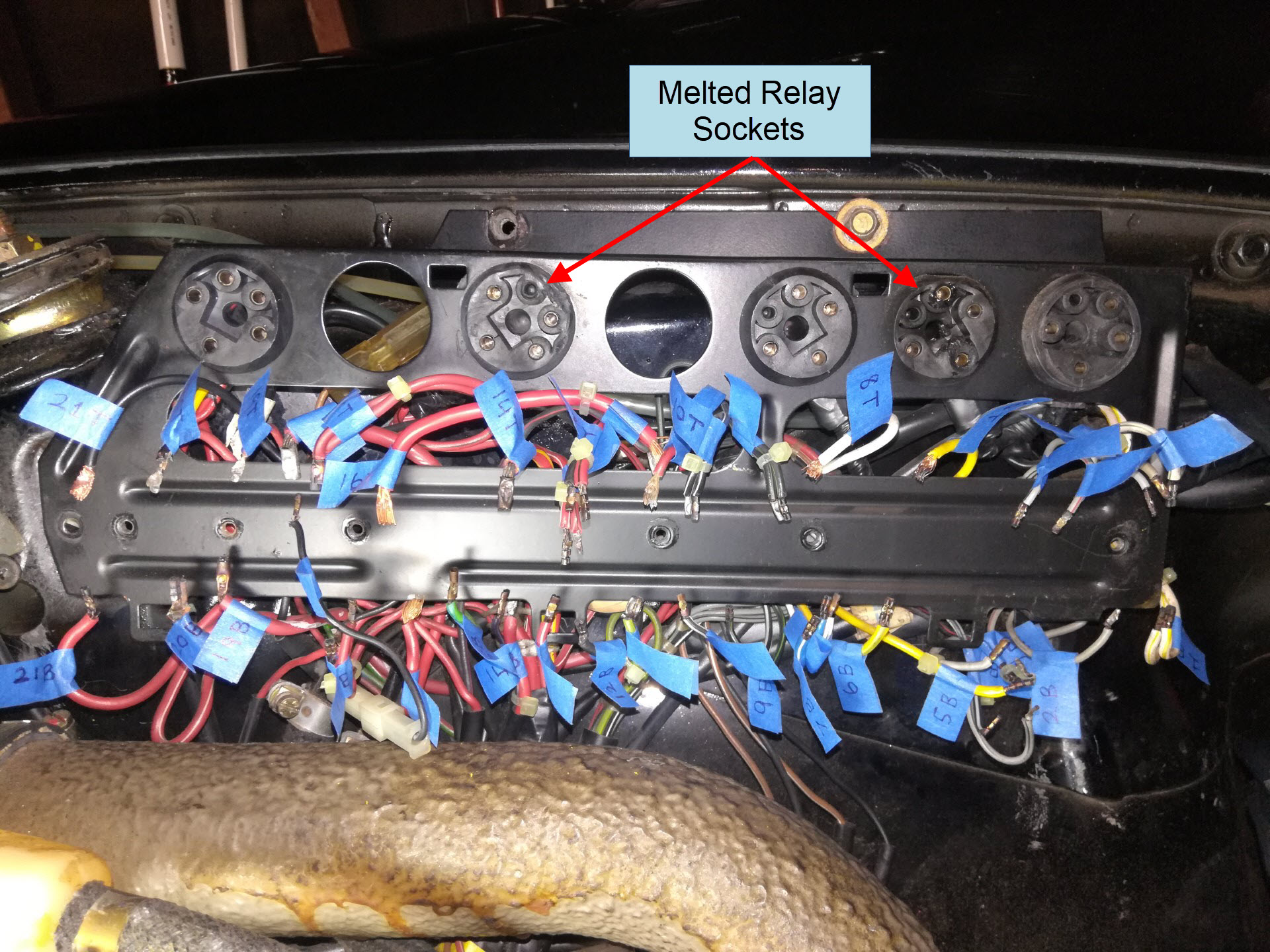 Air-cooled Porsche 911 Relay Sockets