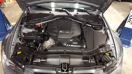 How to Perform an Oil Change on an E90/E92/E93 M3