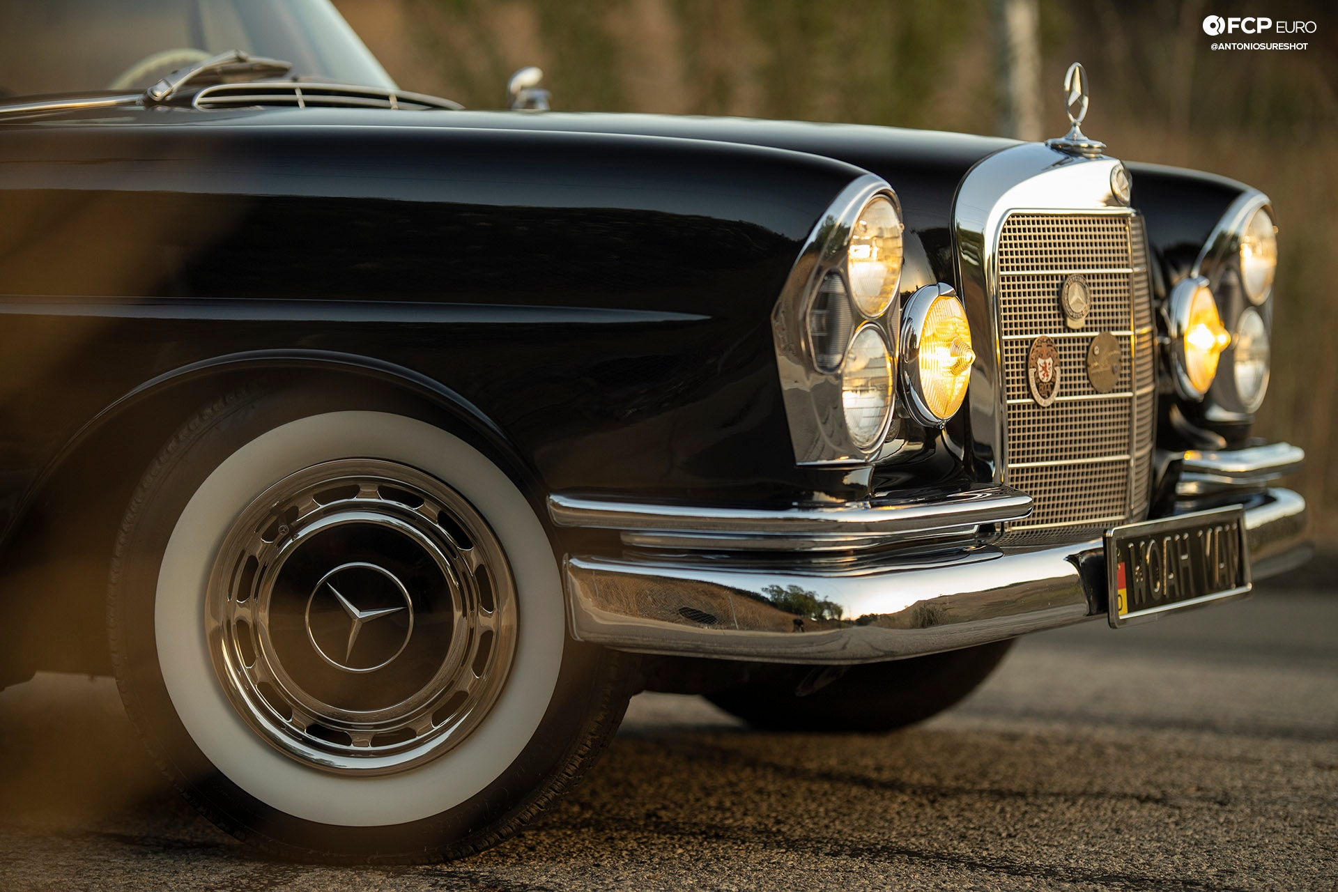 Mercedes Benz 220S Heckflosse Fintail W111 Belinda Benzo EOSR1849