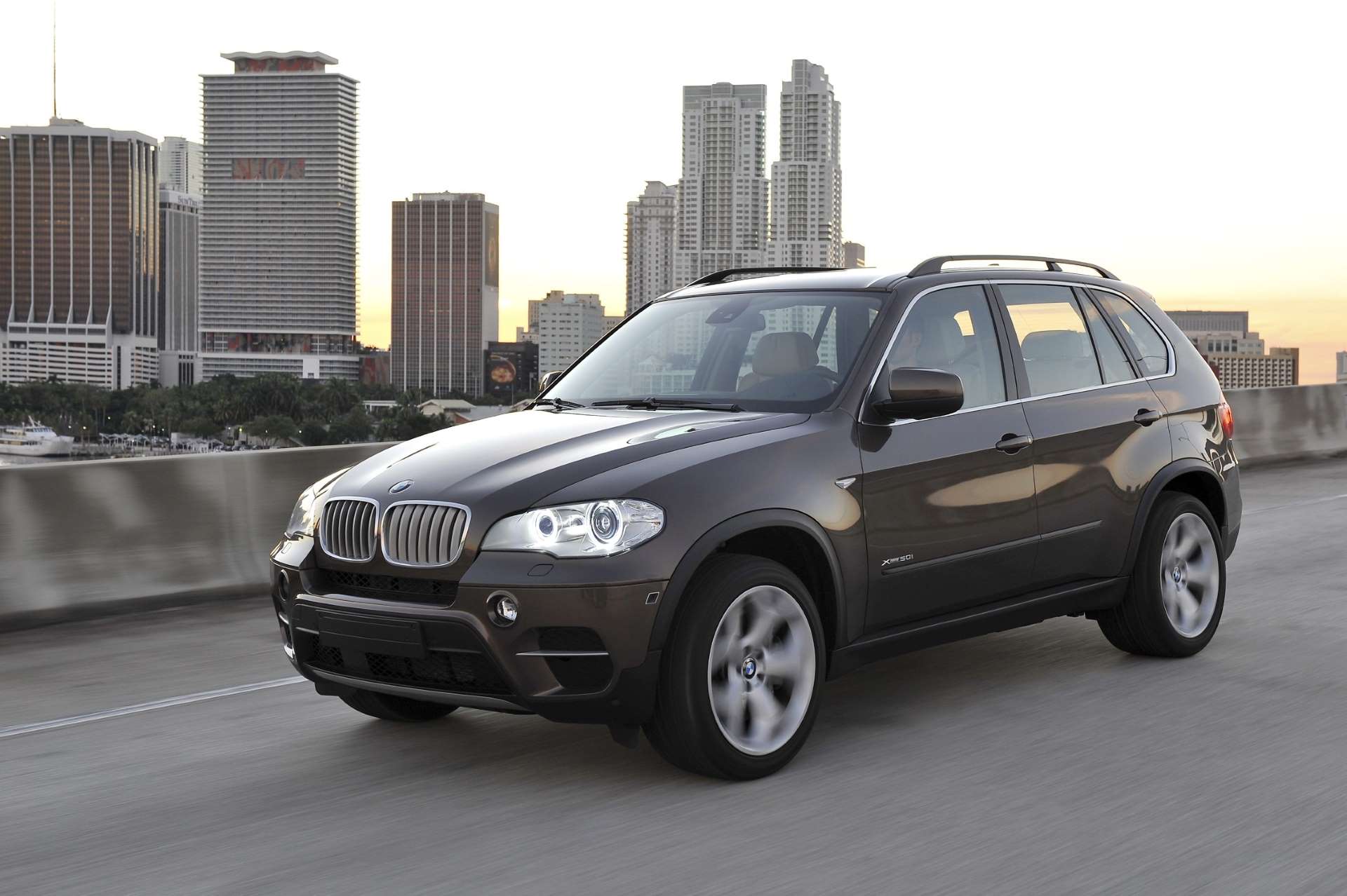 E70 X5 Front