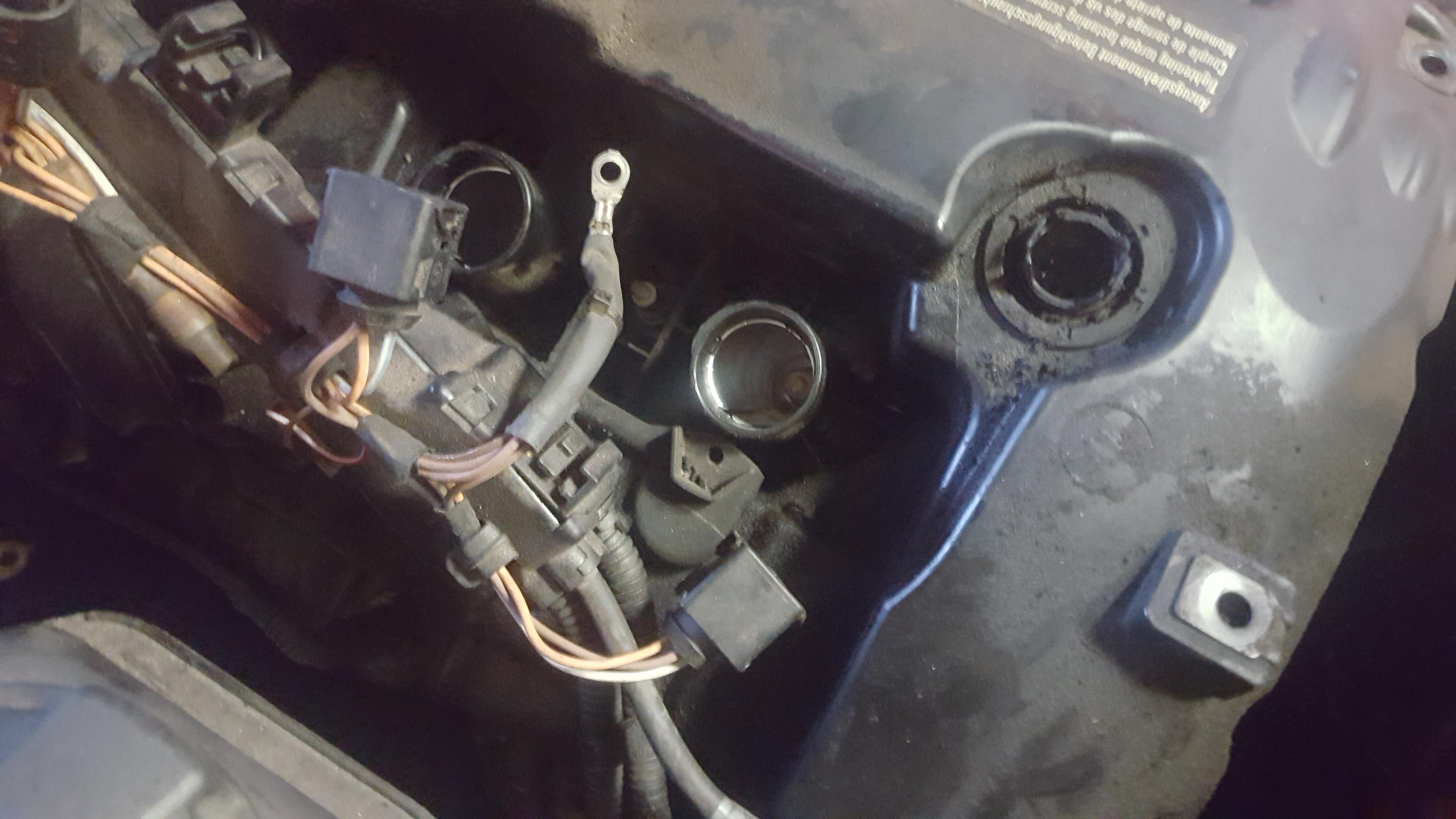 bmw-spark-plug-wells