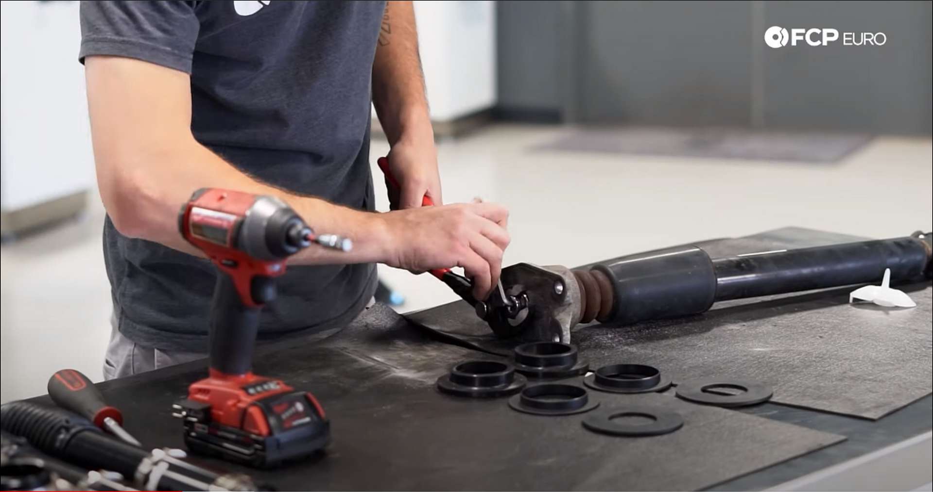 DIY BMW F30 Coilovers removing the shock mount