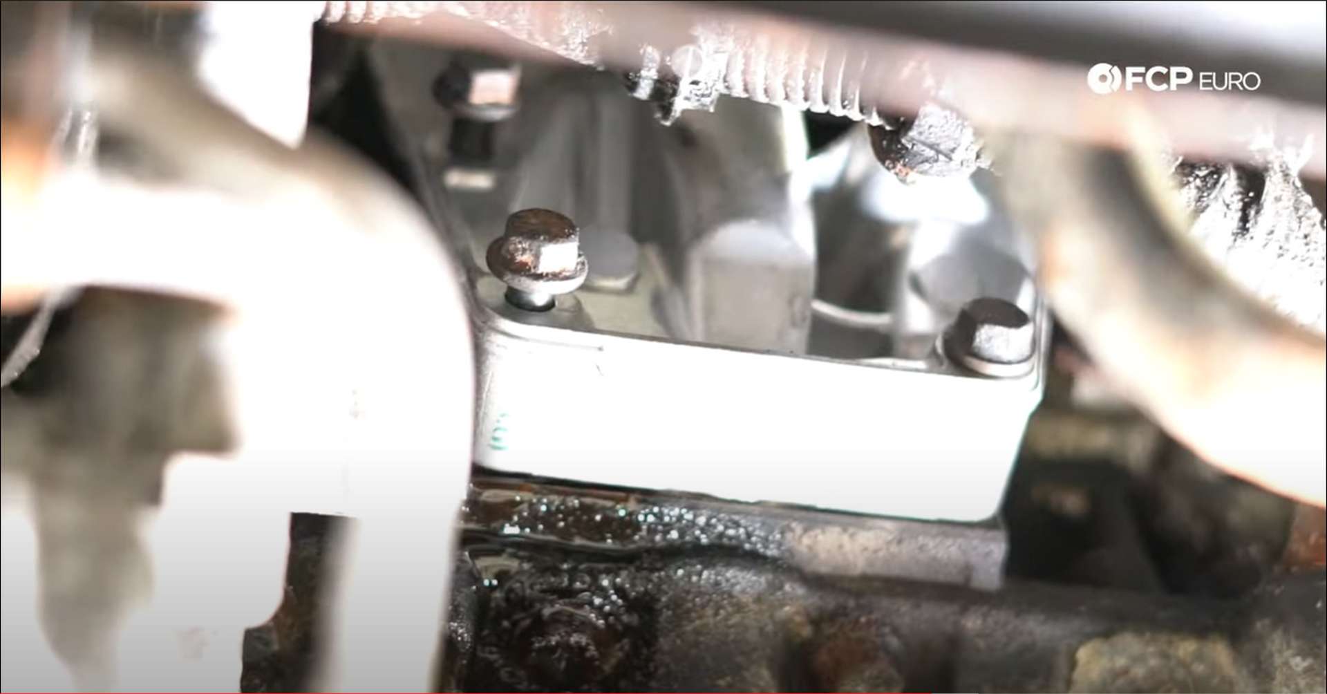 DIY Volvo PCV housing mounting bolt locations