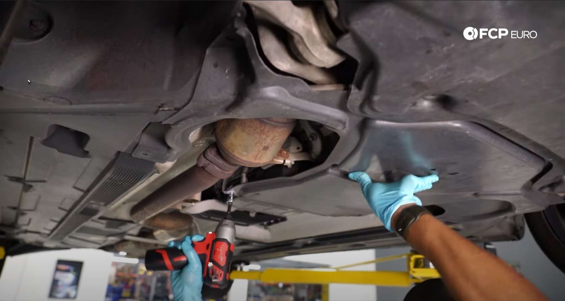 DIY Mercedes M271 Oil Change removing the splash shield fasteners