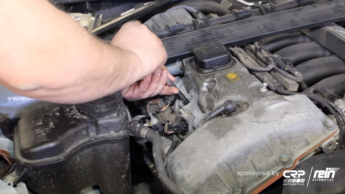 BMW E90 Plug Installation