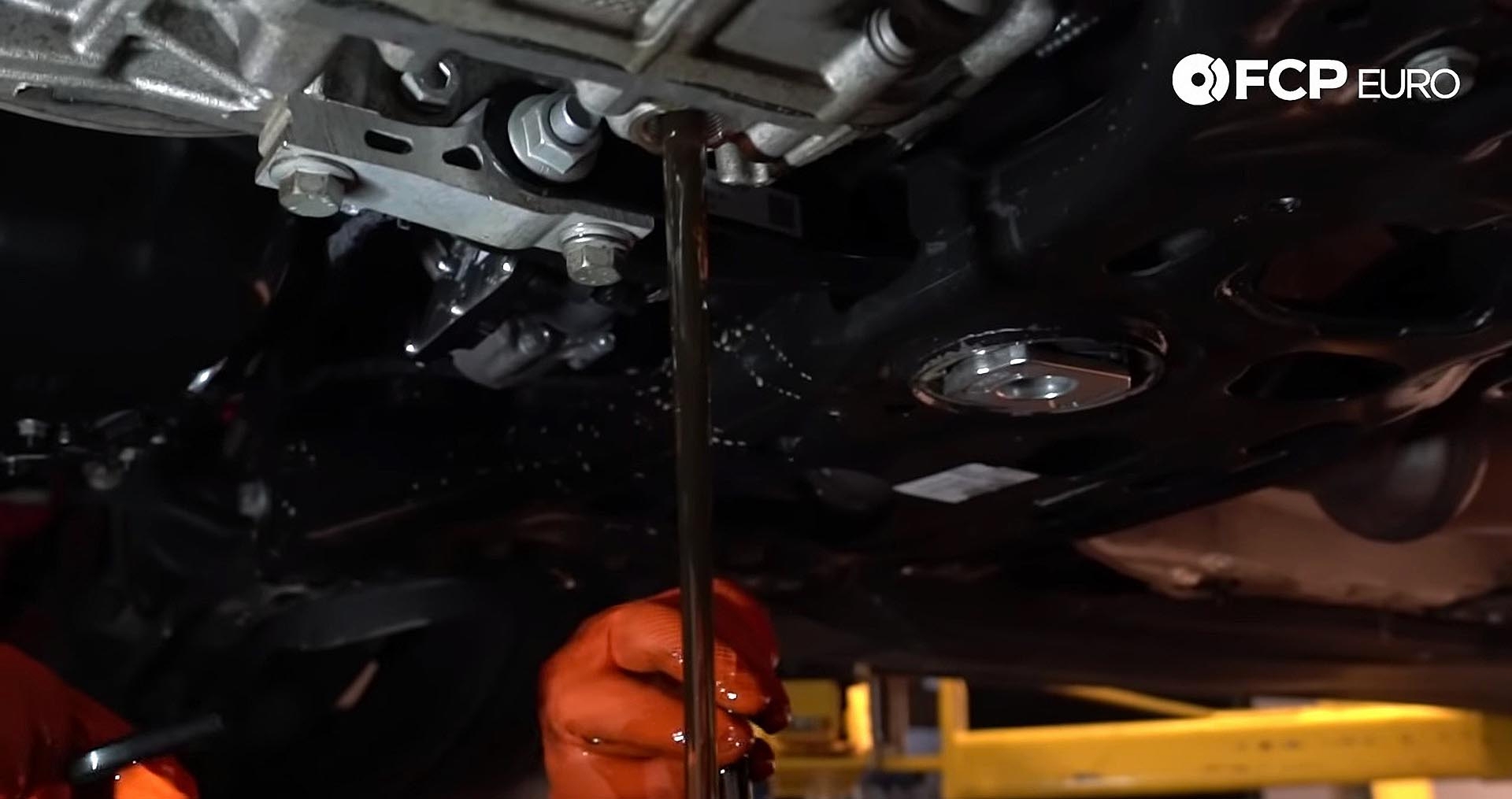 13_VW GTI gear oil service